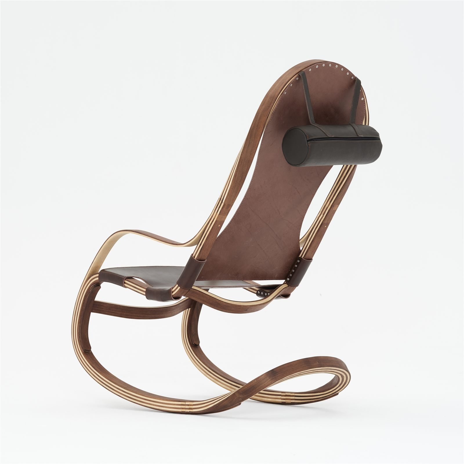 Marino Rocker, three-quarter view