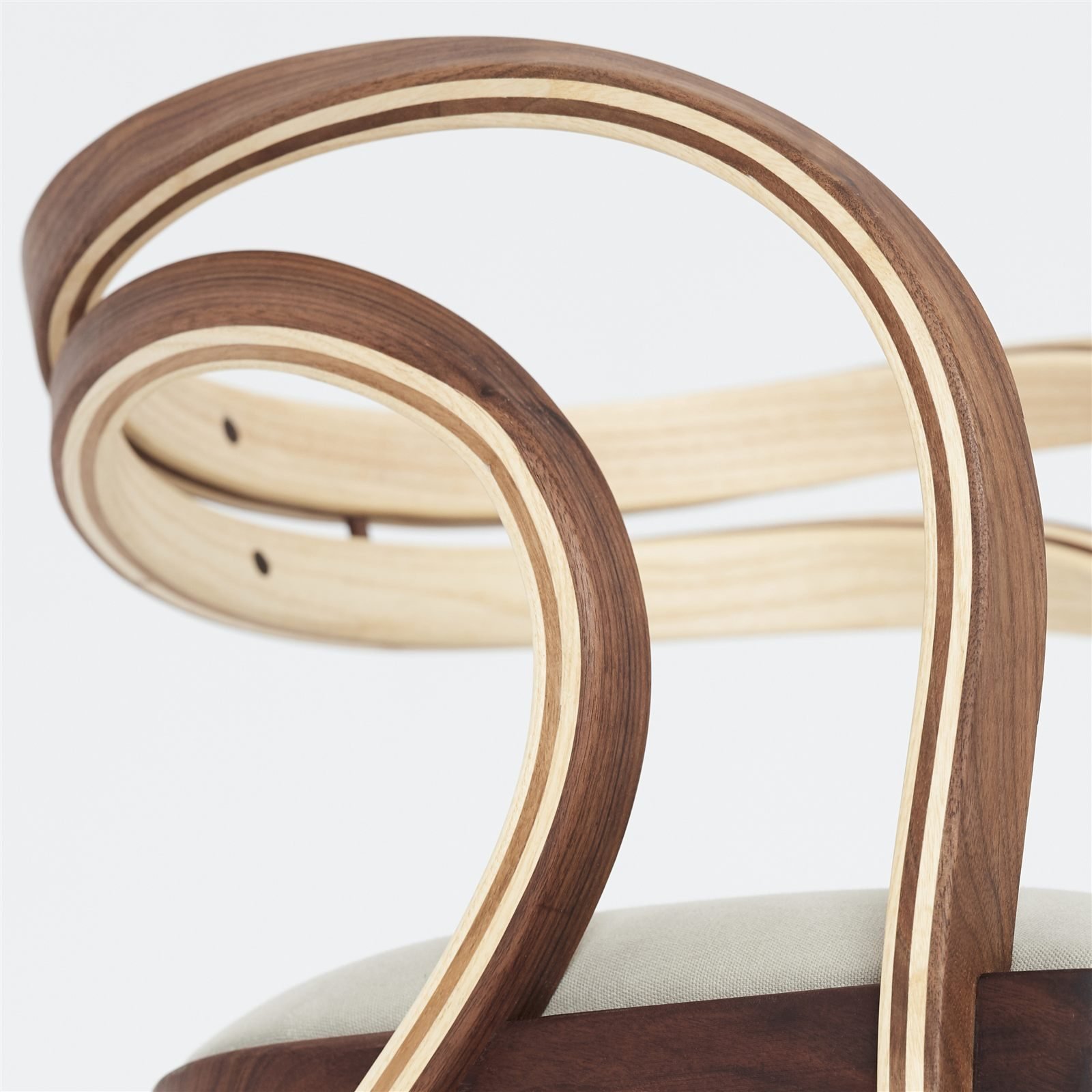 Nina & Beni chair, detail of the steam-bent armrest