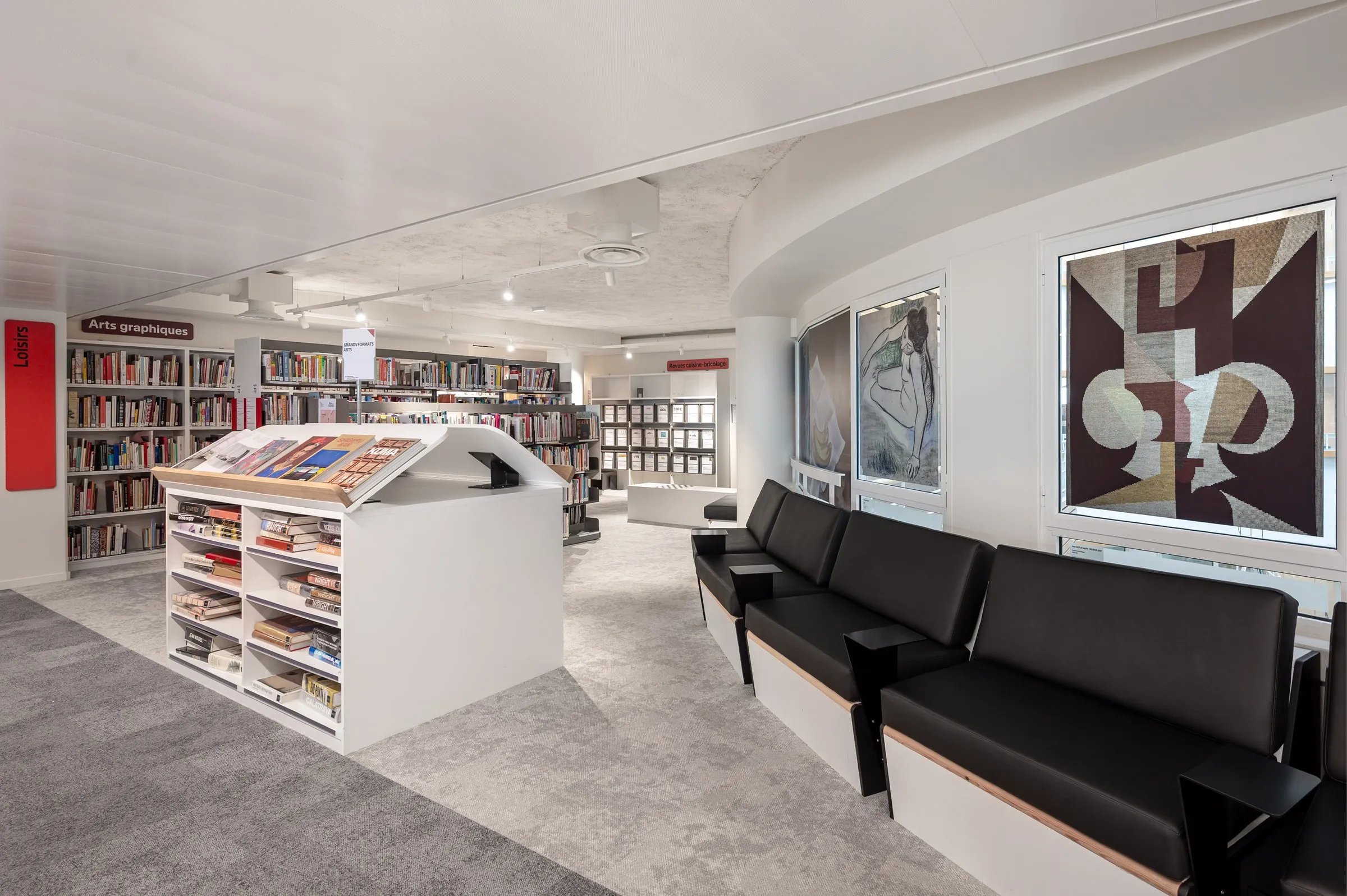 Reading area with shelving and bench seating by Andrés Mariño Maza, BPI Lumière, Bibliothèque publique d'information, Paris